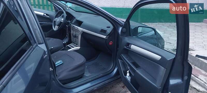 Универсал Opel Astra 2007 в Дунаевцах