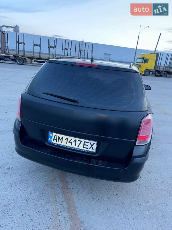 Универсал Opel Astra 2004 в Коростене