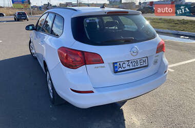 Универсал Opel Astra 2011 в 