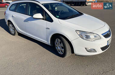 Универсал Opel Astra 2011 в 