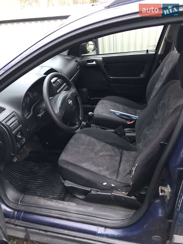 Универсал Opel Astra 1999 в Черновцах