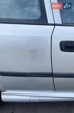 Хэтчбек Opel Astra 1998 в 