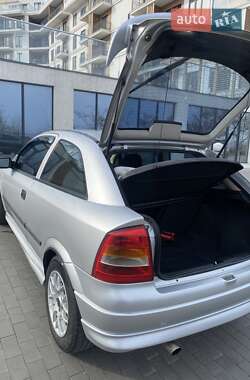 Хэтчбек Opel Astra 1998 в 