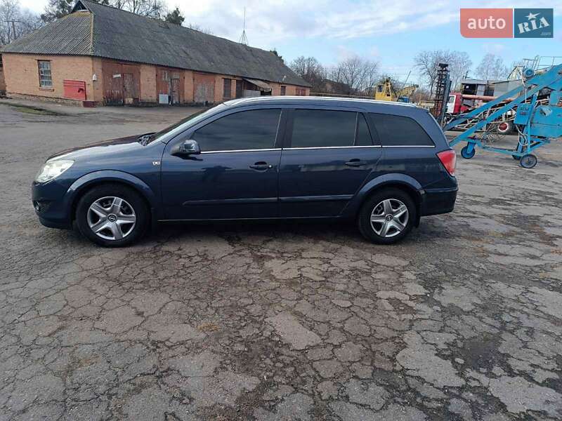 Універсал Opel Astra 2008 в Києві