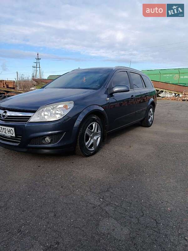 Універсал Opel Astra 2008 в Києві