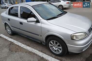 Седан Opel Astra 2002 в 