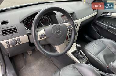 Универсал Opel Astra 2007 в 