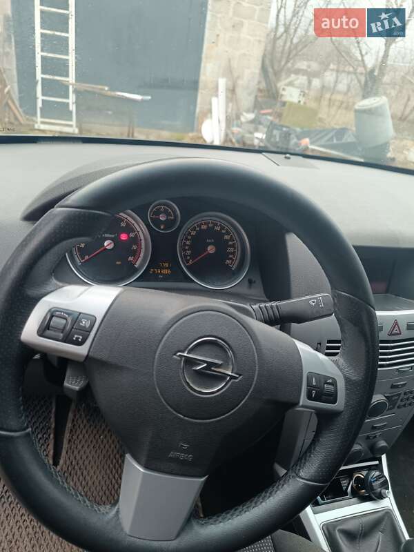Универсал Opel Astra 2009 в Бердичеве