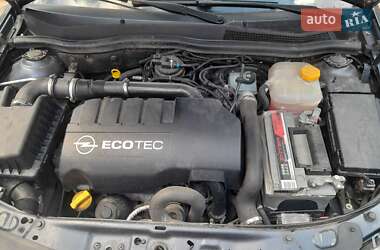 Хетчбек Opel Astra 2009 в 