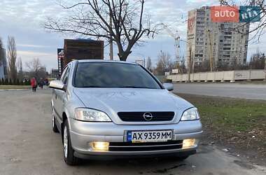 Седан Opel Astra 2003 в Харькове