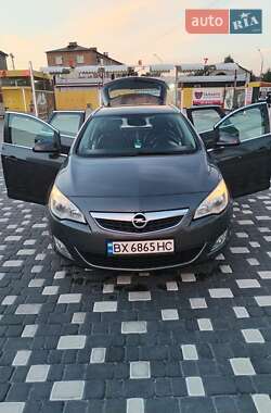 Opel Astra 2012 Opel Astra 2012