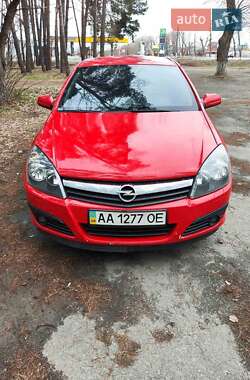 Хэтчбек Opel Astra 2006 в Киеве