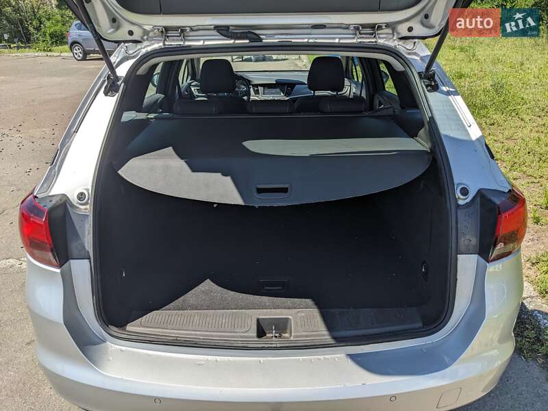 Универсал Opel Astra 2018 в Киеве фото 11 Универсал Opel Astra 2018 в Киеве