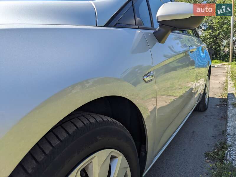 Универсал Opel Astra 2018 в Киеве фото 8 Универсал Opel Astra 2018 в Киеве