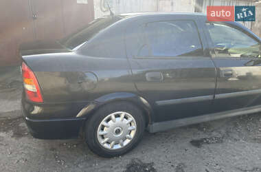 Седан Opel Astra 2003 в 