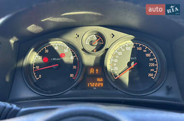 Хэтчбек Opel Astra 2013 в 