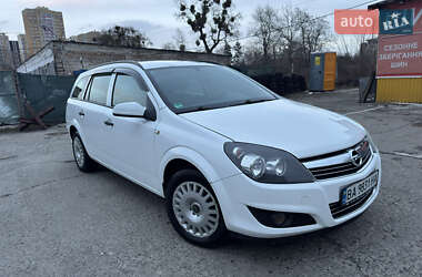 Универсал Opel Astra 2009 в Киеве