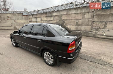 Седан Opel Astra 2007 в 