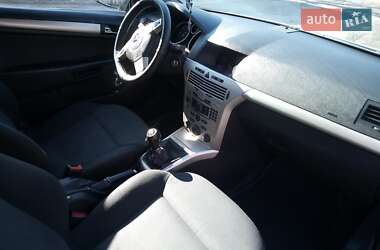 Универсал Opel Astra 2007 в 