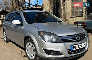 Универсал Opel Astra 2010 в Одессе