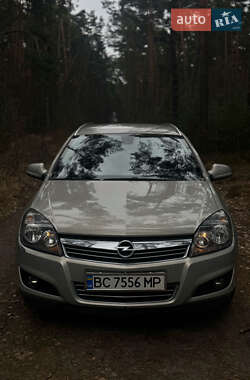 Opel Astra 2010 Opel Astra 2010