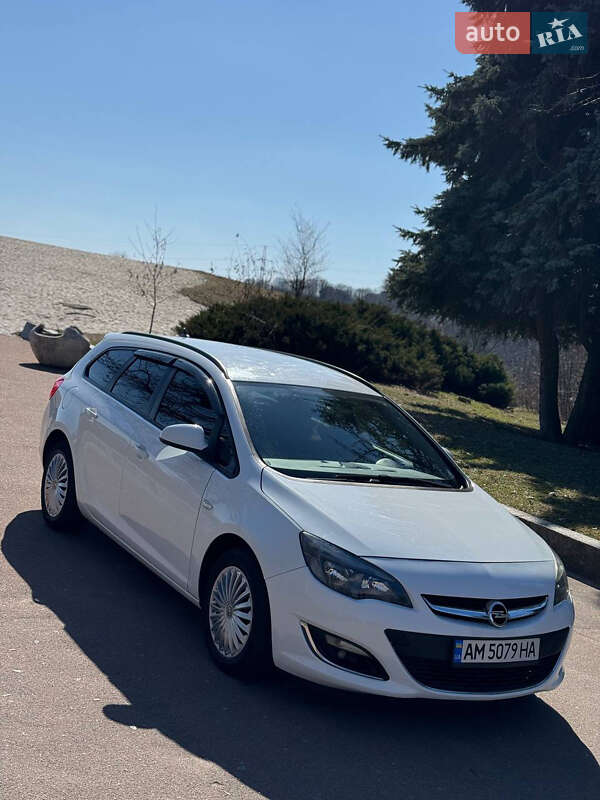 Opel Astra 2013
