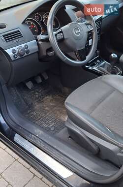 Универсал Opel Astra 2009 в 