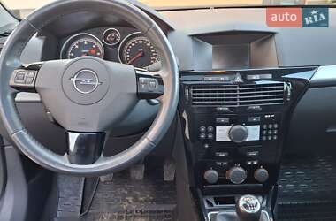 Универсал Opel Astra 2009 в 