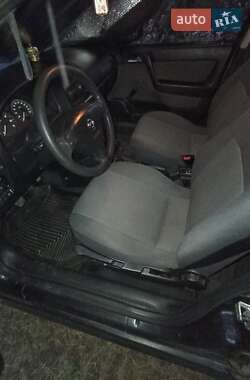 Седан Opel Astra 2008 в 