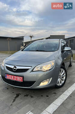 Opel Astra 2012 Opel Astra 2012