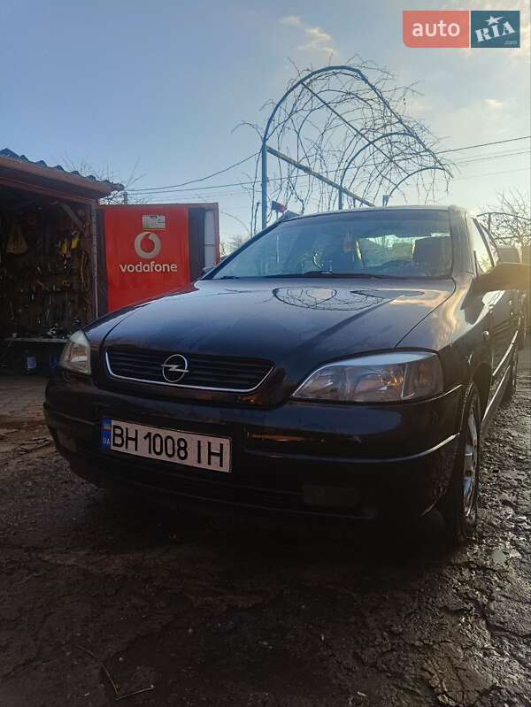 Седан Opel Astra 2000 в 