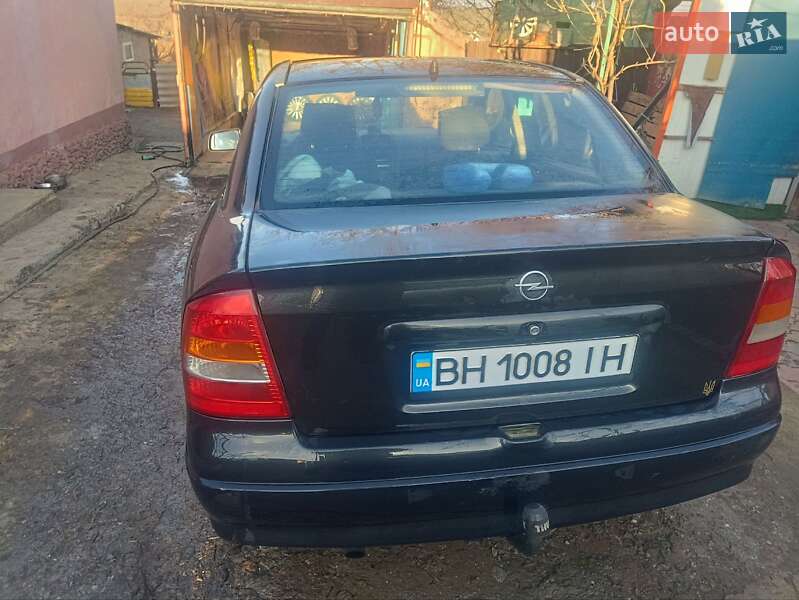 Седан Opel Astra 2000 в Одесі