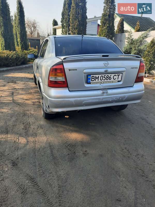 Седан Opel Astra 2005 в Сумах