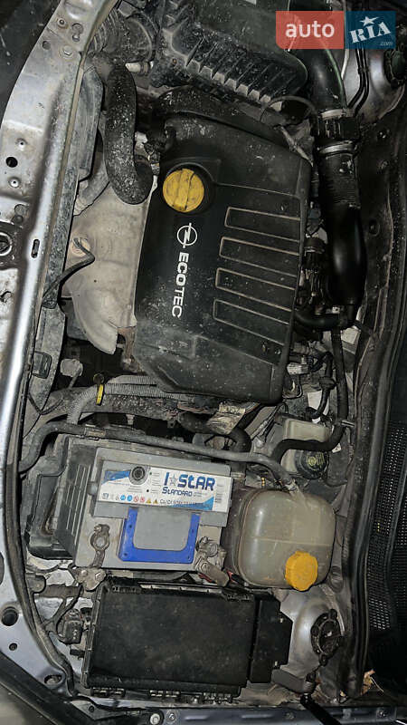 Універсал Opel Astra 2005 в Львові