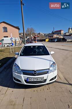 Хэтчбек Opel Astra 2009 в 