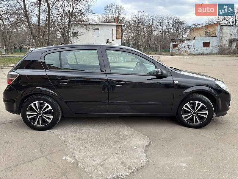 Хетчбек Opel Astra 2007 в Кропивницькому