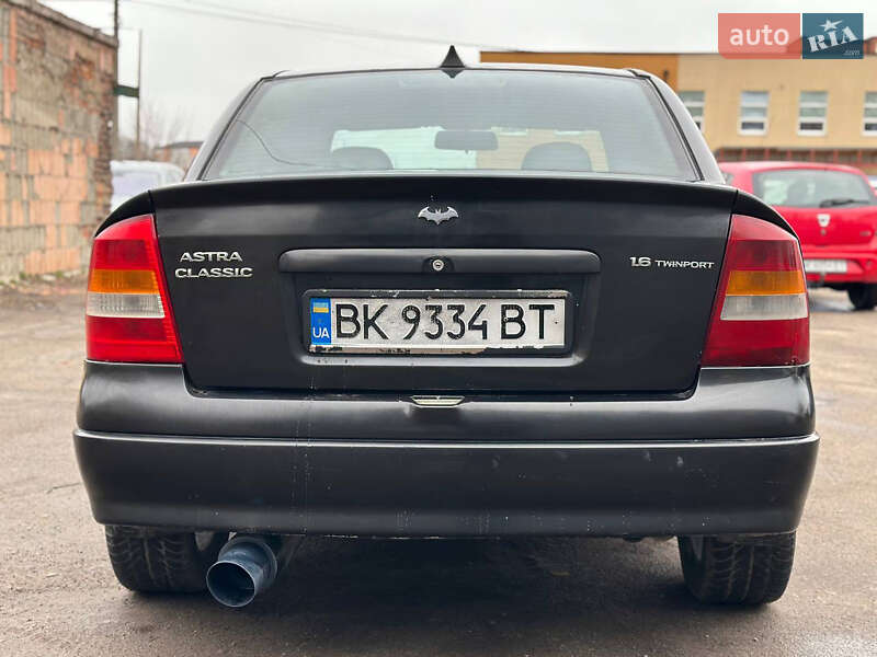 Седан Opel Astra 2008 в Рівному фото 5 Седан Opel Astra 2008 в Рівному