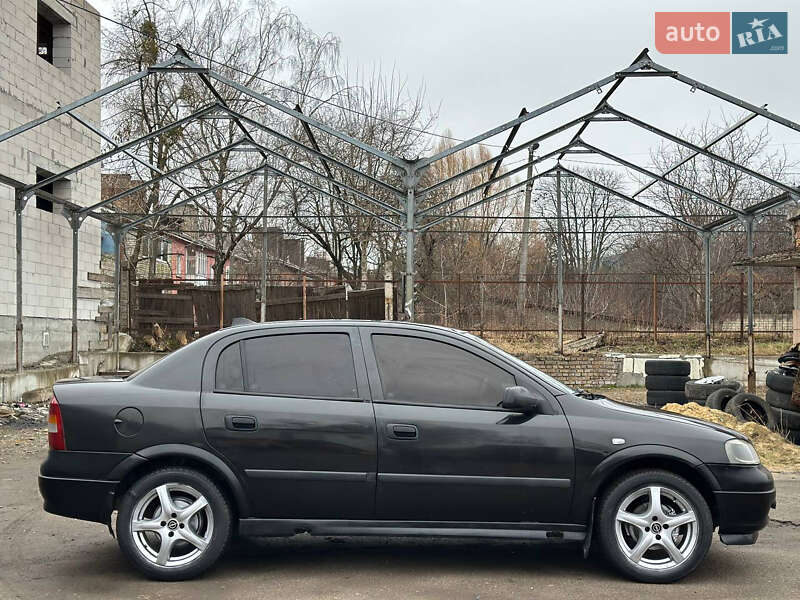 Седан Opel Astra 2008 в Рівному фото 3 Седан Opel Astra 2008 в Рівному