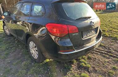 Універсал Opel Astra 2015 в Бершаді