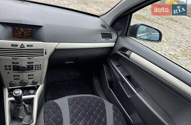 Універсал Opel Astra 2007 в 