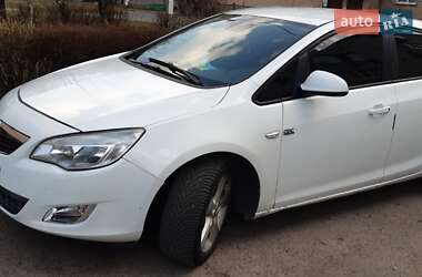 Хетчбек Opel Astra 2011 в Ніжині