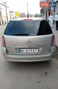 Універсал Opel Astra 2005 в 