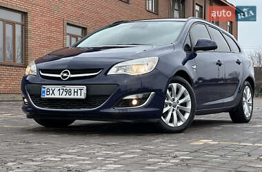 Універсал Opel Astra 2012 в 