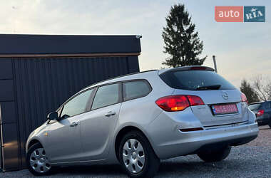 Универсал Opel Astra 2010 в 