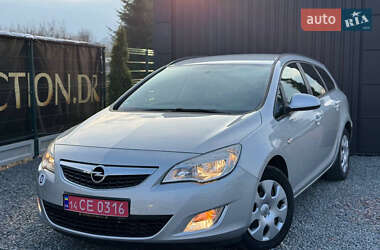 Универсал Opel Astra 2010 в 