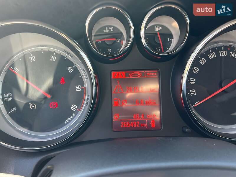 Універсал Opel Astra 2015 в Ірпені