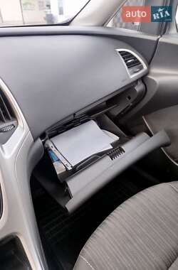 Універсал Opel Astra 2011 в 