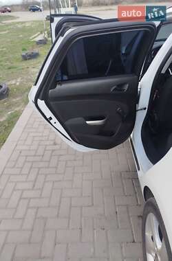 Універсал Opel Astra 2011 в 