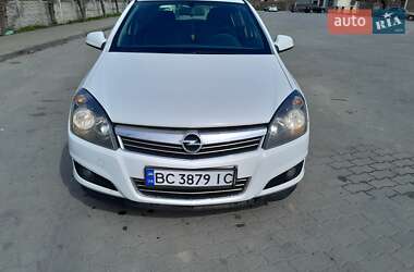 Opel Astra 2012 Opel Astra 2012