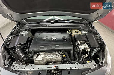 Универсал Opel Astra 2012 в Луцке